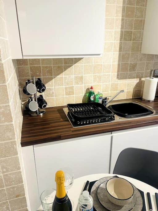 #215 1 Bed Serviced Apartment Дерби Экстерьер фото