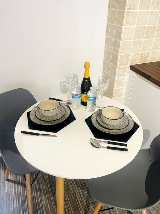 #215 1 Bed Serviced Apartment Дерби Экстерьер фото